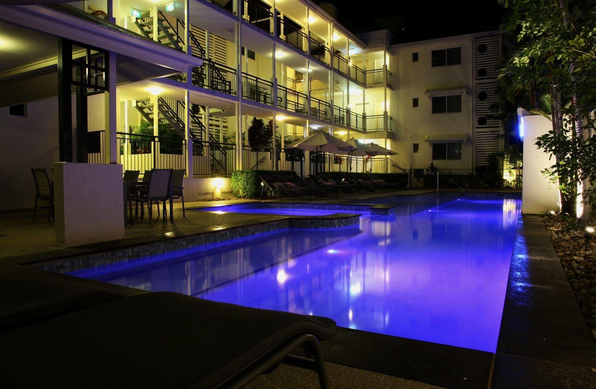 Aparthotel Mowbray By The Sea Port Douglas Exterior foto