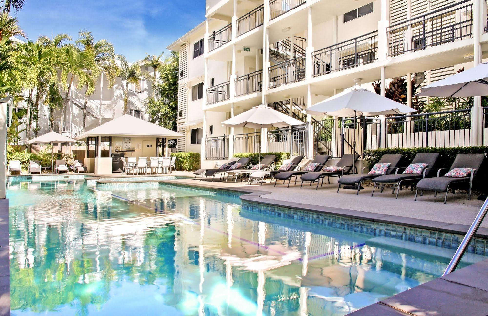 Aparthotel Mowbray By The Sea Port Douglas Exterior foto